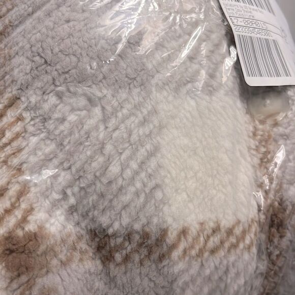 Koolaburra by UGG Brushed Back Sherpa Cozy Shacket - Picture 4 of 5